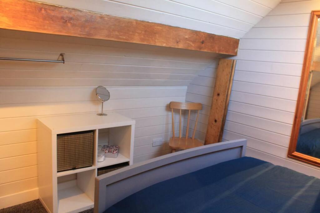 허더즈필드 The Scullery - A Quirky Annex With Wood Fire 빌라 외부 사진