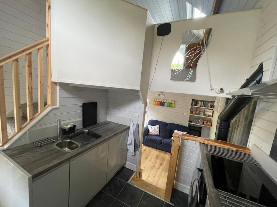 허더즈필드 The Scullery - A Quirky Annex With Wood Fire 빌라 외부 사진